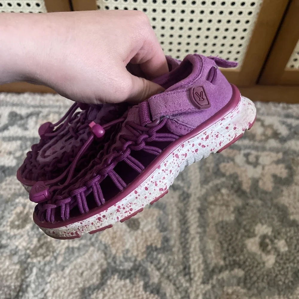 Keen Uneek Sport Shoes Toddler Girls Size 8 Pink Water Outdoor Athletic Lace Up